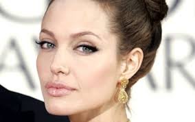 Angelina Jolie 